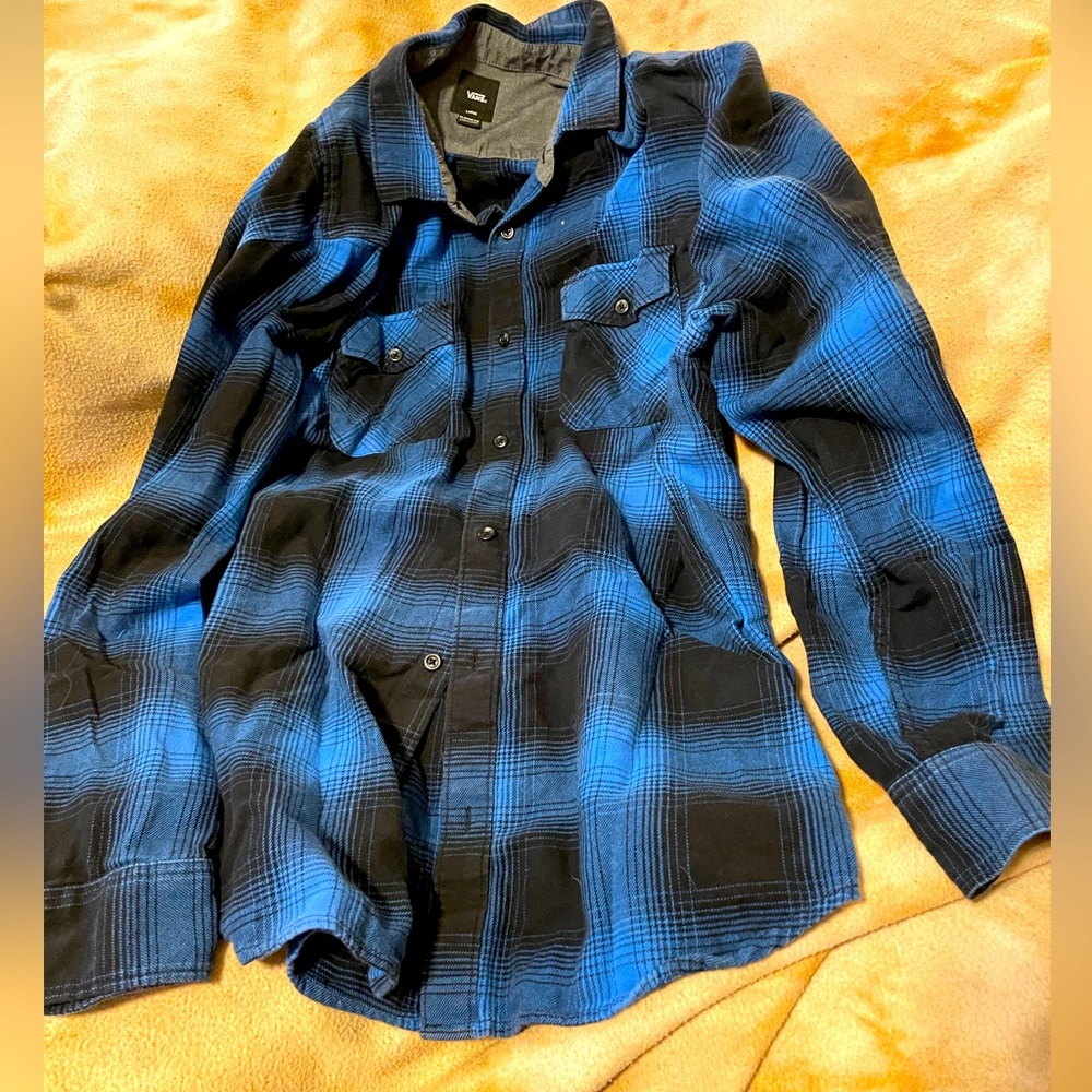 Used Men’s Vans Monterey III Long Sleeve Button-Up Flannel Shirt L